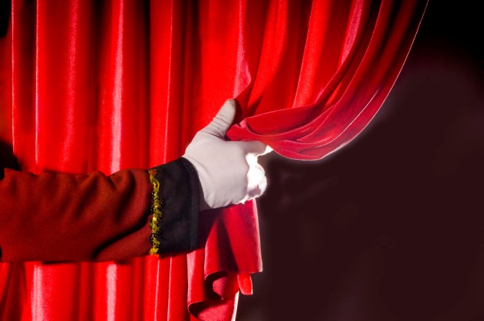 stage_curtain